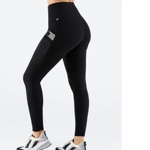 Powerhold Fabletics Leggings with Mesh Pockets